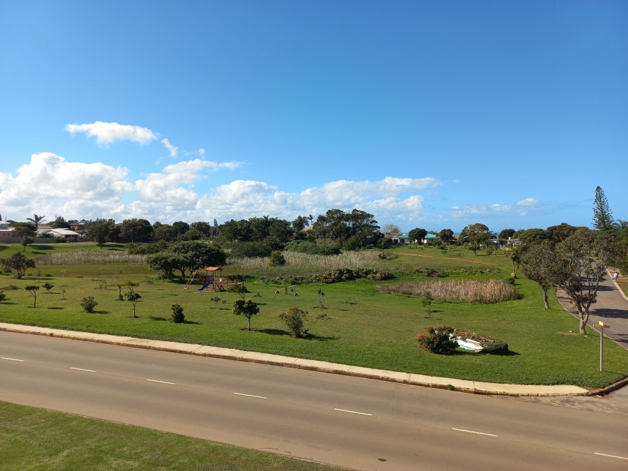 To Let 1 Bedroom Property for Rent in C Place Eastern Cape
